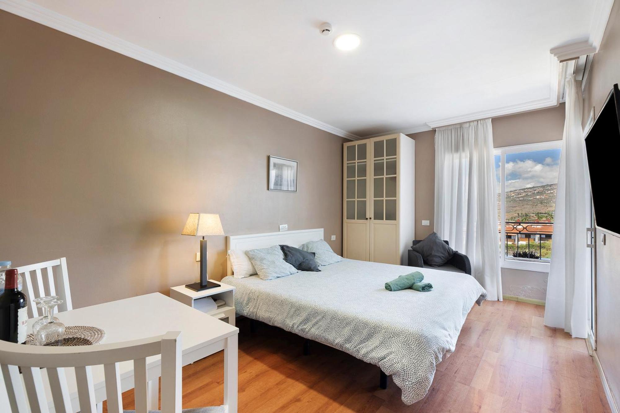 La Quinta Apartment *
